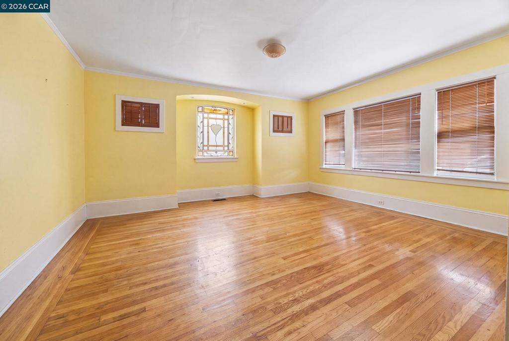 931 Shattuck Ave Property Photo 10
