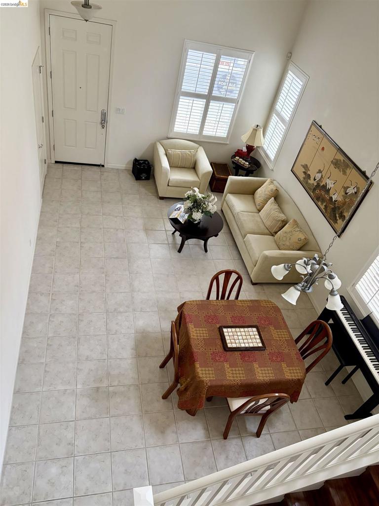 1221 Andrea Way Property Photo 6