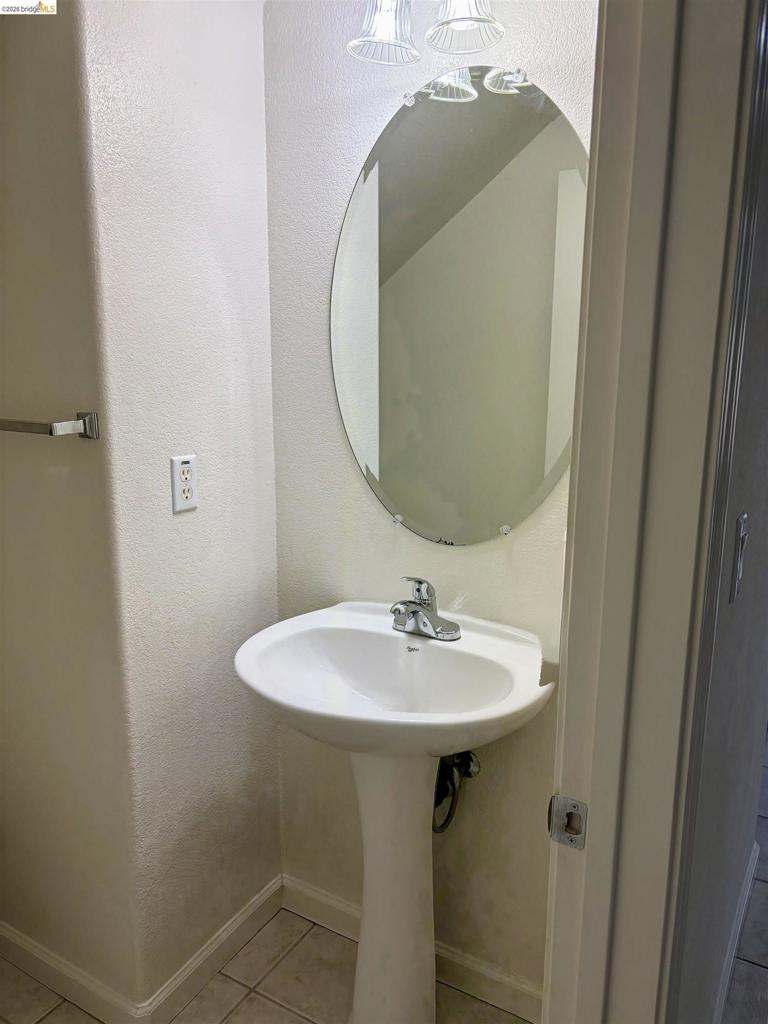 1221 Andrea Way Property Photo 10