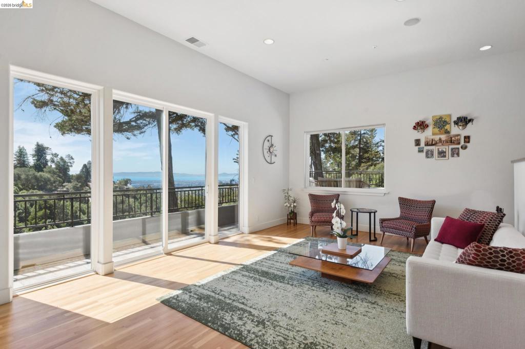 6153 Girvin Drive Property Photo 4