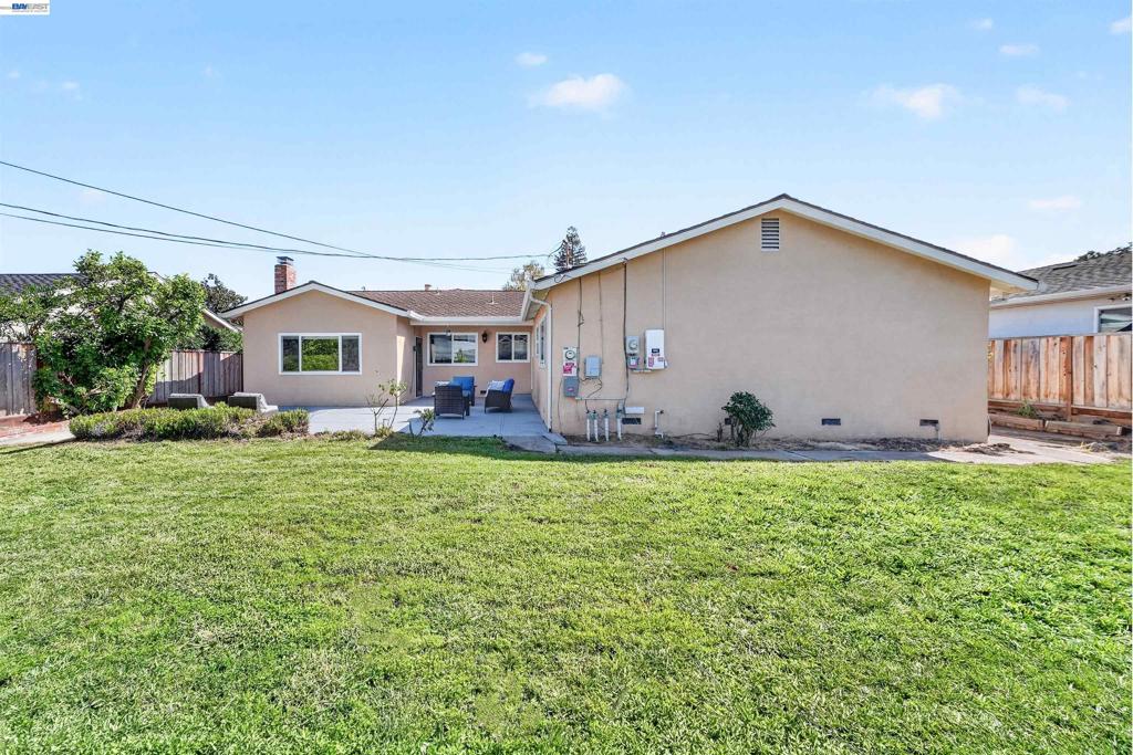 42635 Sully St Property Photo 45