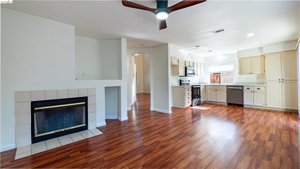 1548 Freed Cir Property Photo 12