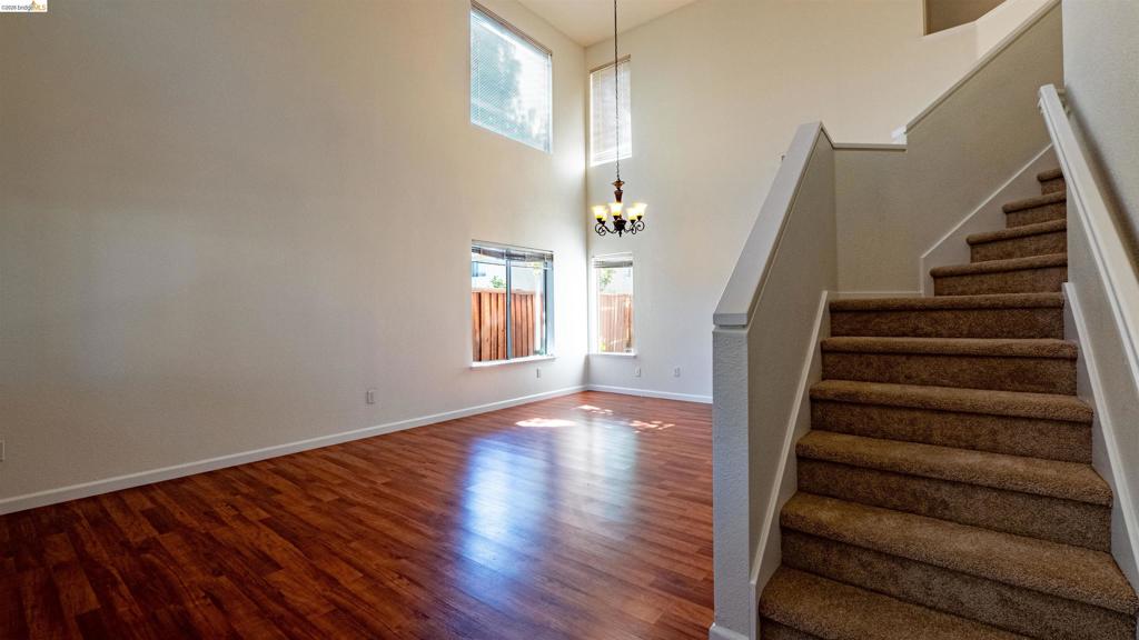 1548 Freed Cir Property Photo 14