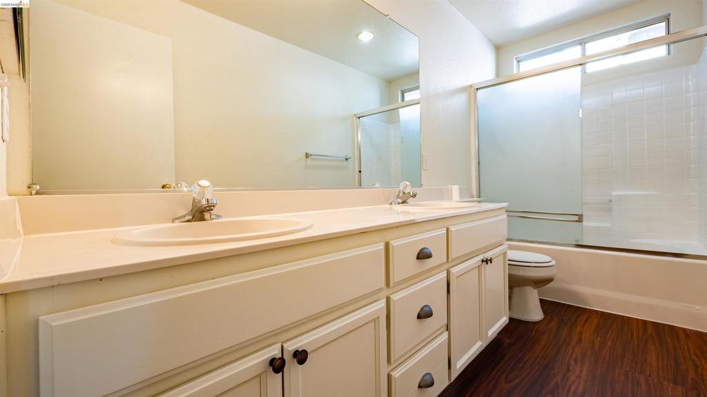1548 Freed Cir Property Photo 21