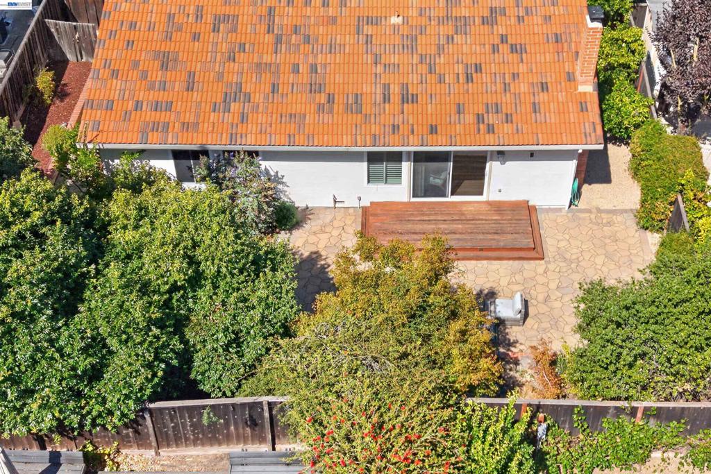 7776 Knollbrook Dr Property Photo 40