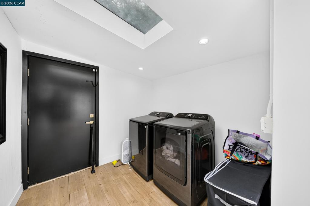 4261 Division St Property Photo 28