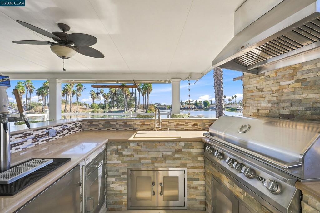 825 Discovery Bay Blvd Property Photo 29