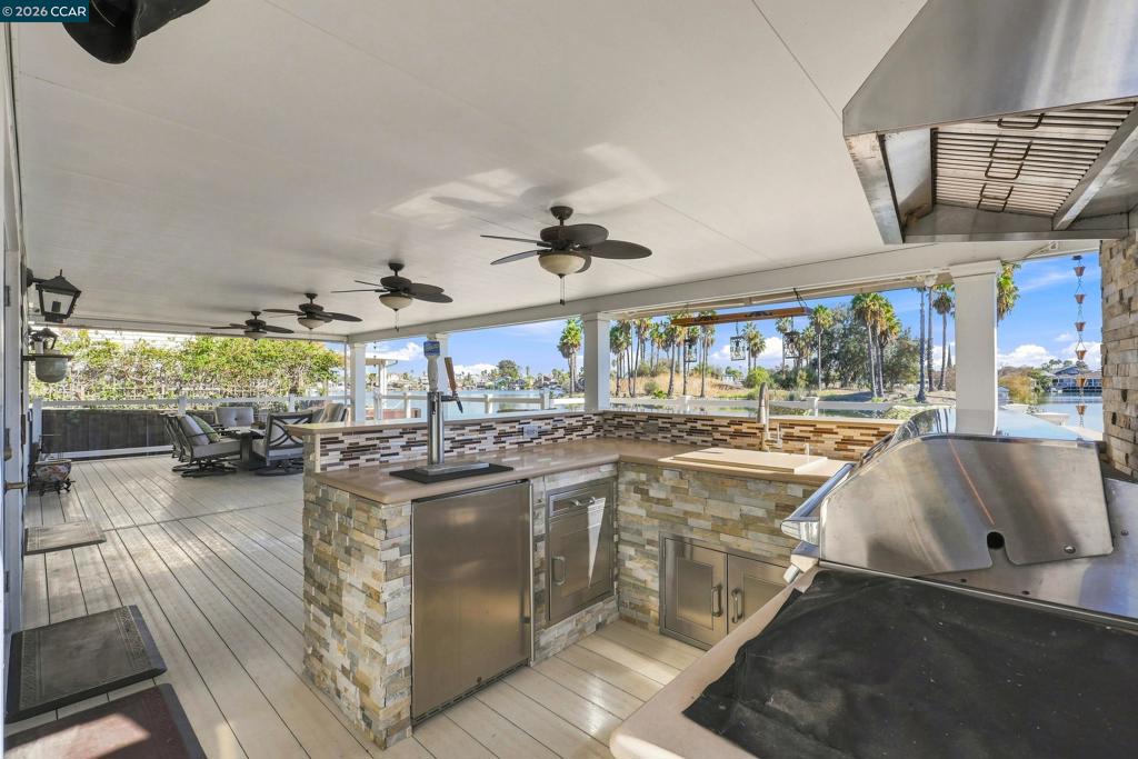 825 Discovery Bay Blvd Property Photo 30