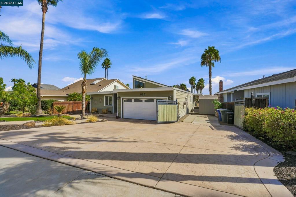 825 Discovery Bay Blvd Property Photo 44