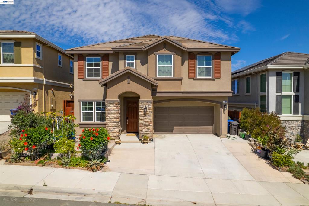 2737 Rio Seco Dr Property Photo 1