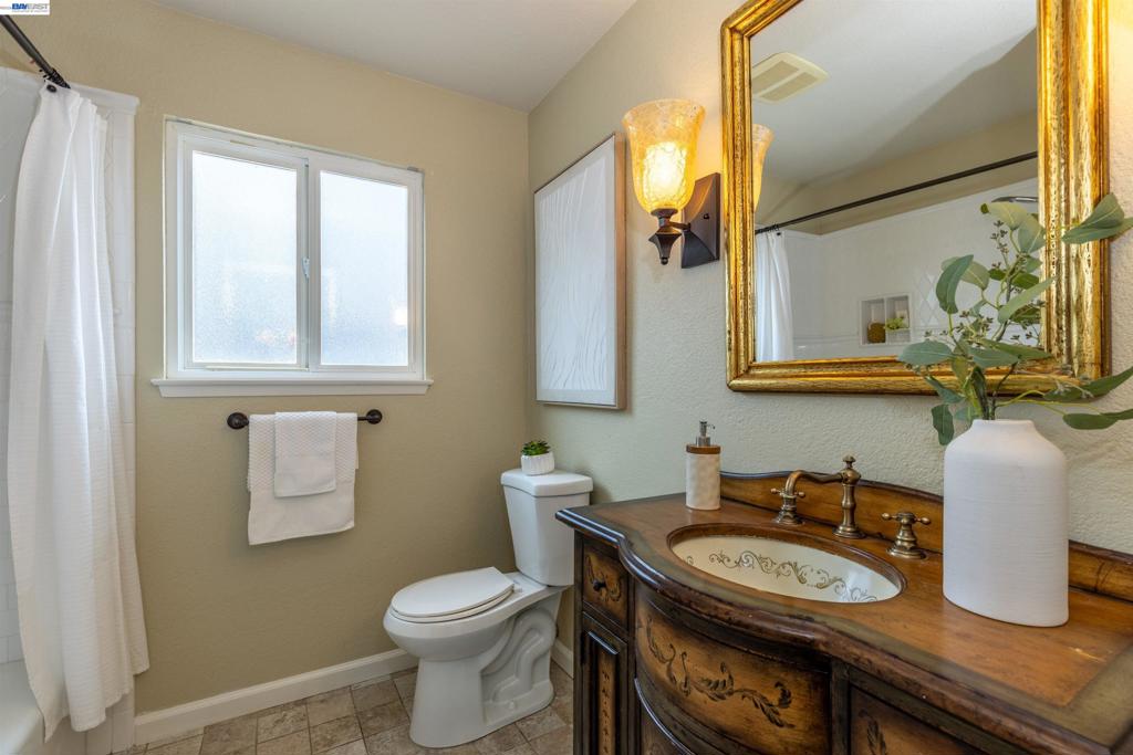 749 Orion Way Property Photo 22