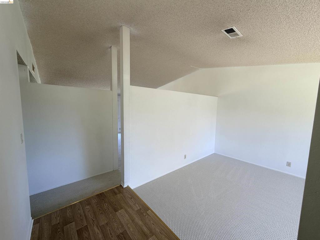 119 Clear Creek Ct Property Photo 15