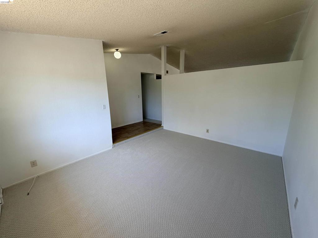 119 Clear Creek Ct Property Photo 17