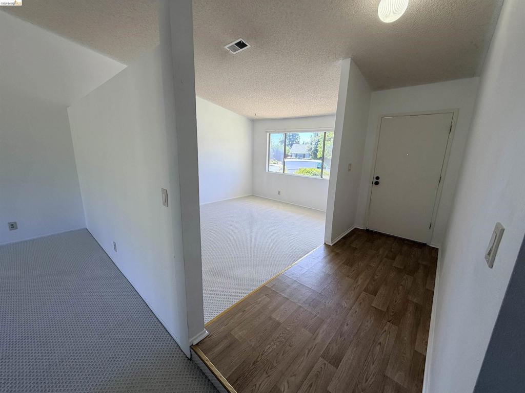 119 Clear Creek Ct Property Photo 18