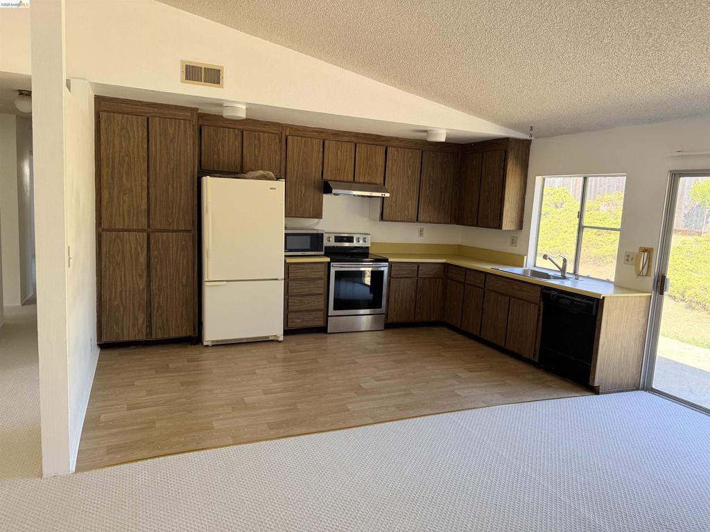 119 Clear Creek Ct Property Photo 22