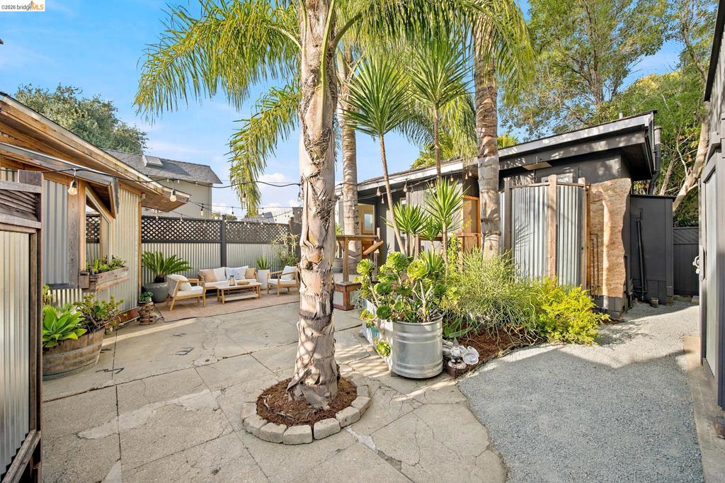 1324 Fitzgerald St Property Photo 55