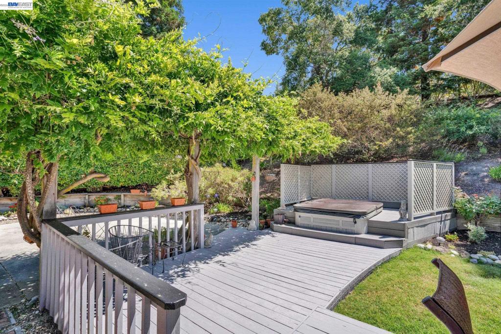28 Harrington Rd Property Photo 45