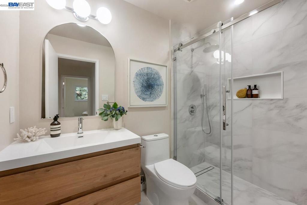 6625 Thornhill Dr Property Photo 21