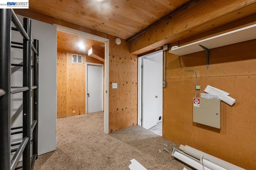 6625 Thornhill Dr Property Photo 33