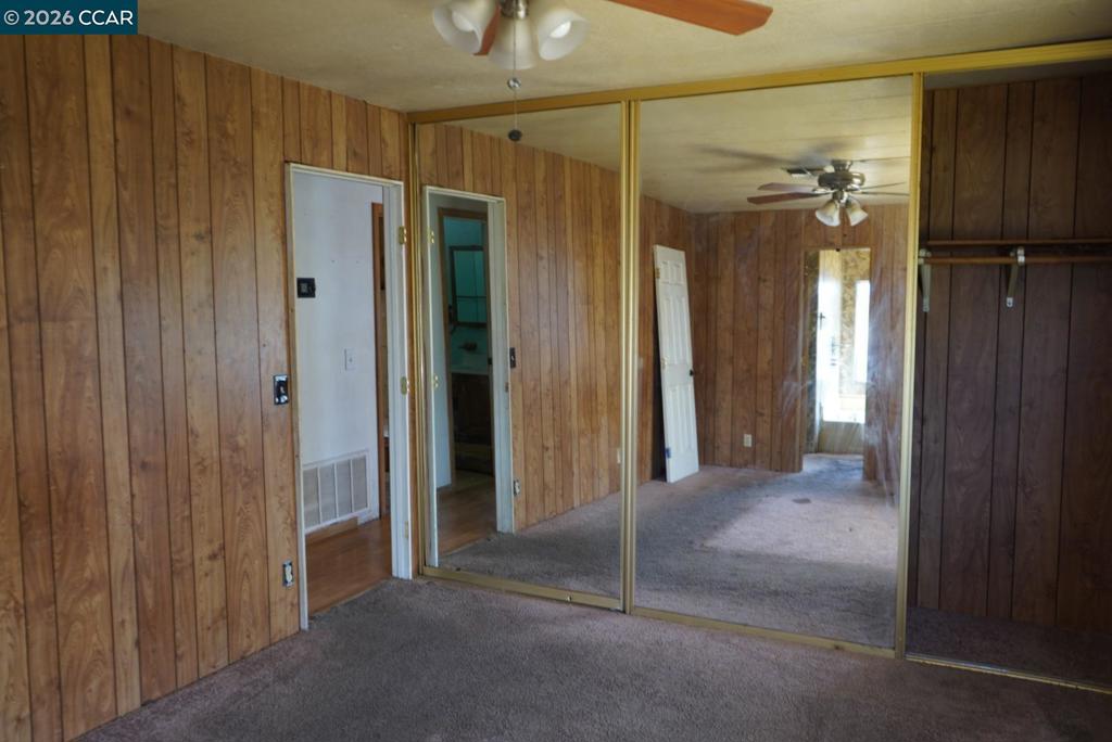 3698 Hawthorne Dr Property Photo 7