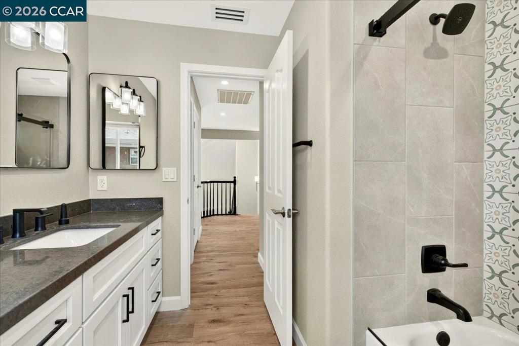 4880 Discovery Pt Property Photo 68
