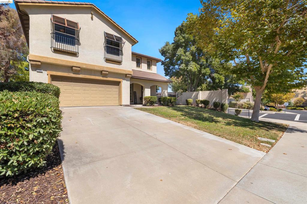 9569 California Oak Cir Property Photo 3
