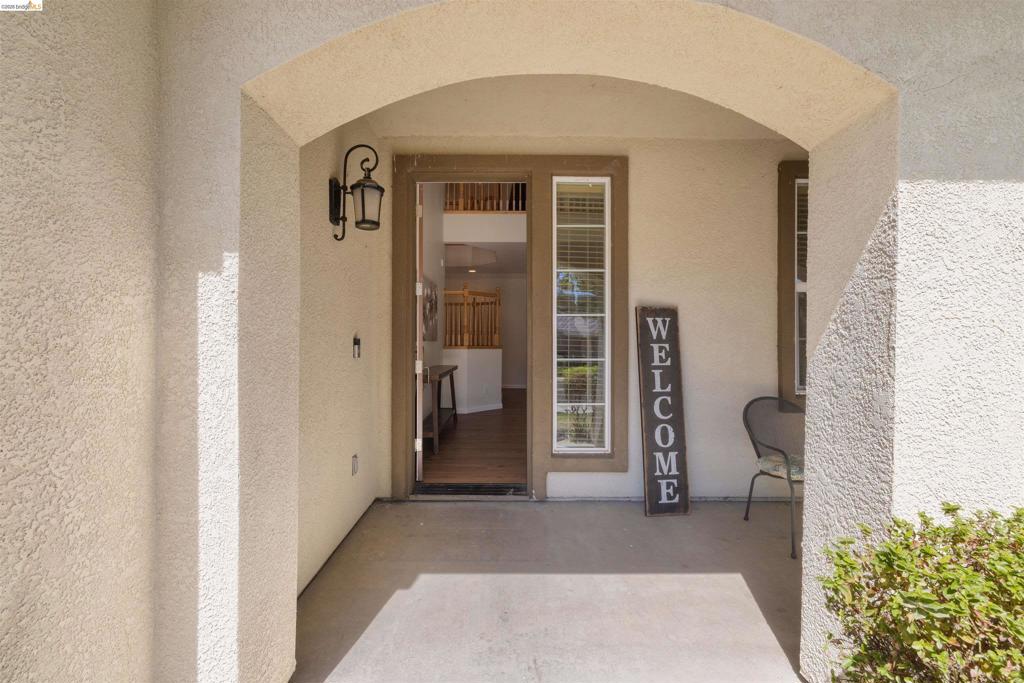 9569 California Oak Cir Property Photo 4