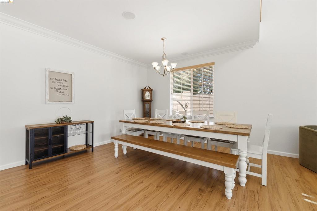 9569 California Oak Cir Property Photo 8