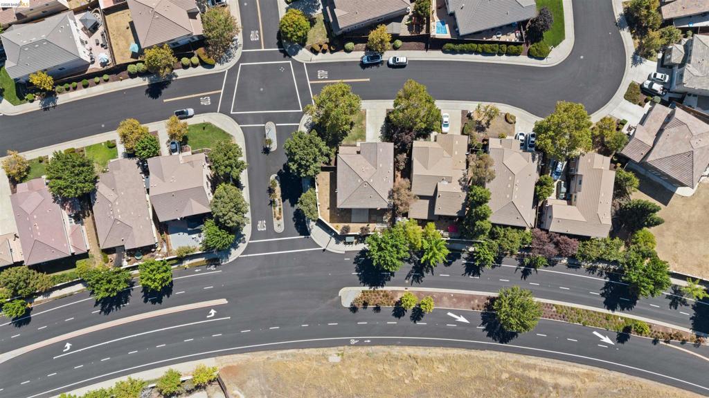 9569 California Oak Cir Property Photo 43