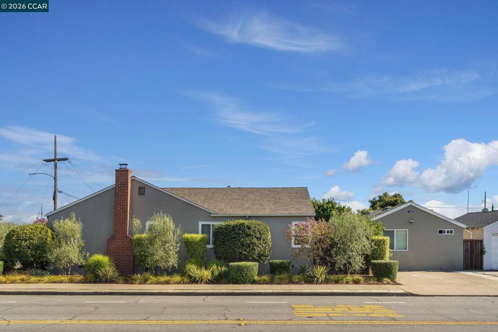1801 Campbell Ave Property Photo 3