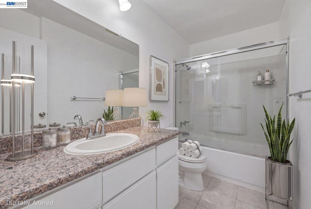 1511 Four Oaks Cir Property Photo 6