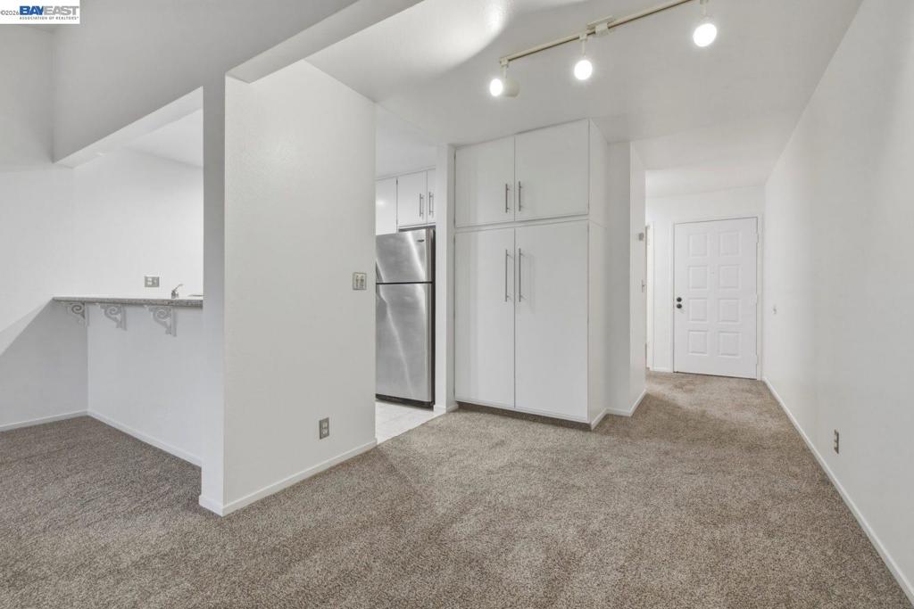 1511 Four Oaks Cir Property Photo 18
