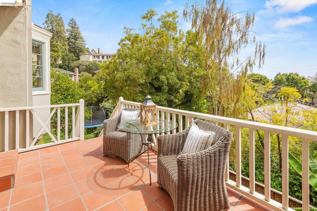 21 Selborne Drive Property Photo 10
