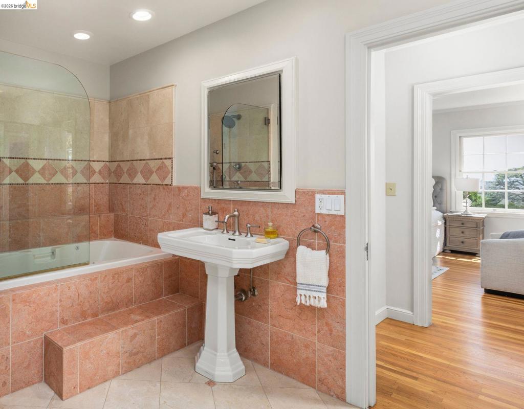 21 Selborne Drive Property Photo 29