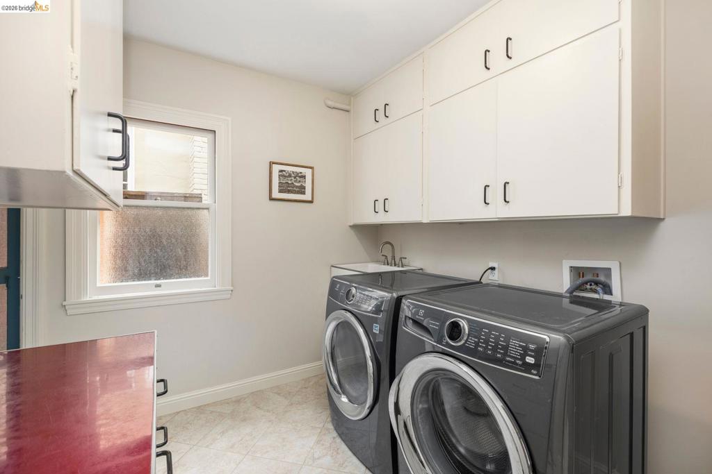 21 Selborne Drive Property Photo 47