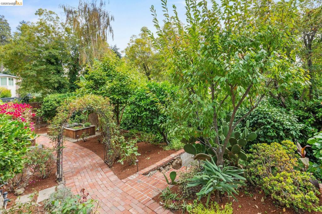 21 Selborne Drive Property Photo 66