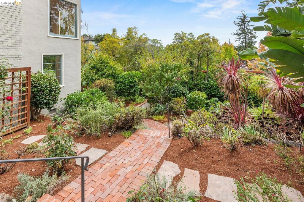 21 Selborne Drive Property Photo 72