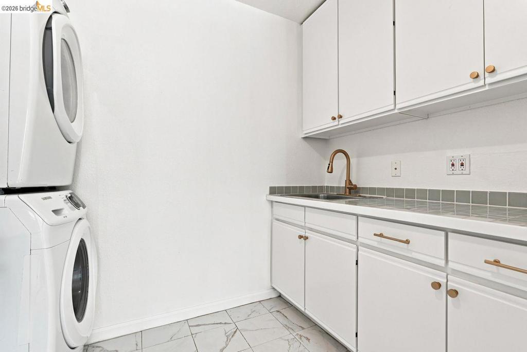 6163 Girvin Dr Property Photo 17