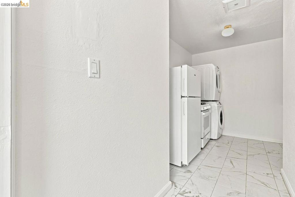 6163 Girvin Dr Property Photo 18