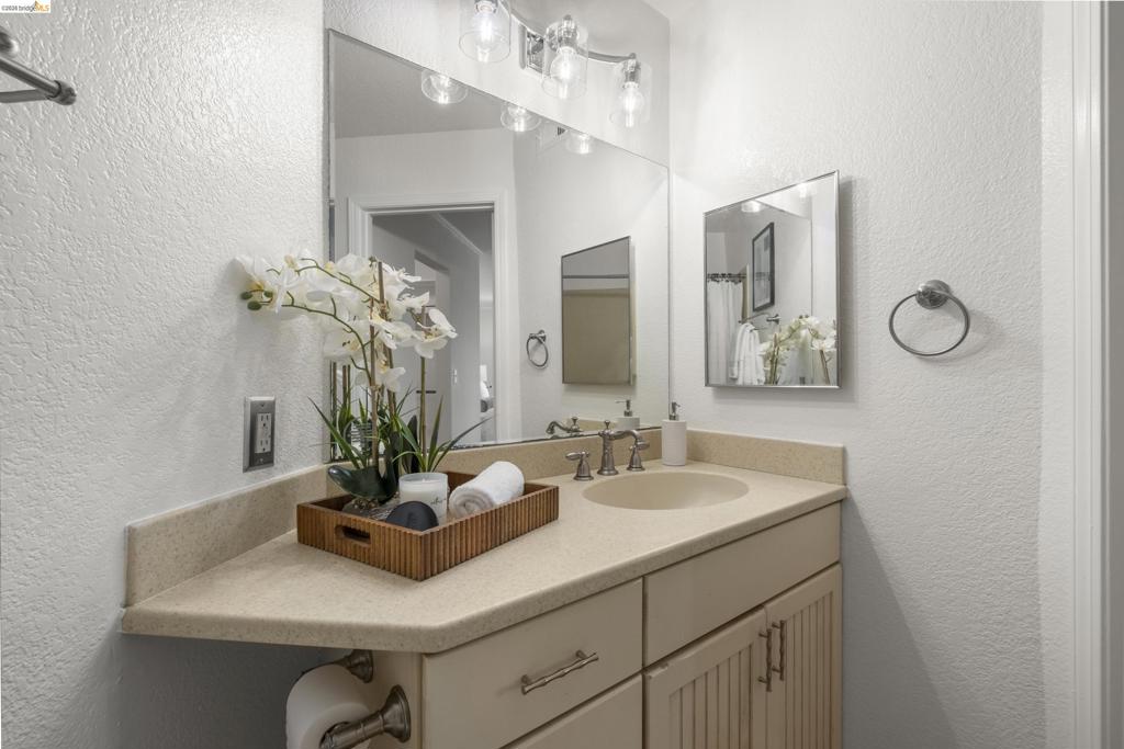535 Pierce Street 1300 Property Photo 19