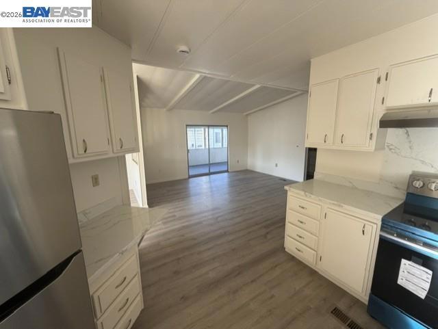 29433 New Hampshire Way Property Photo 5