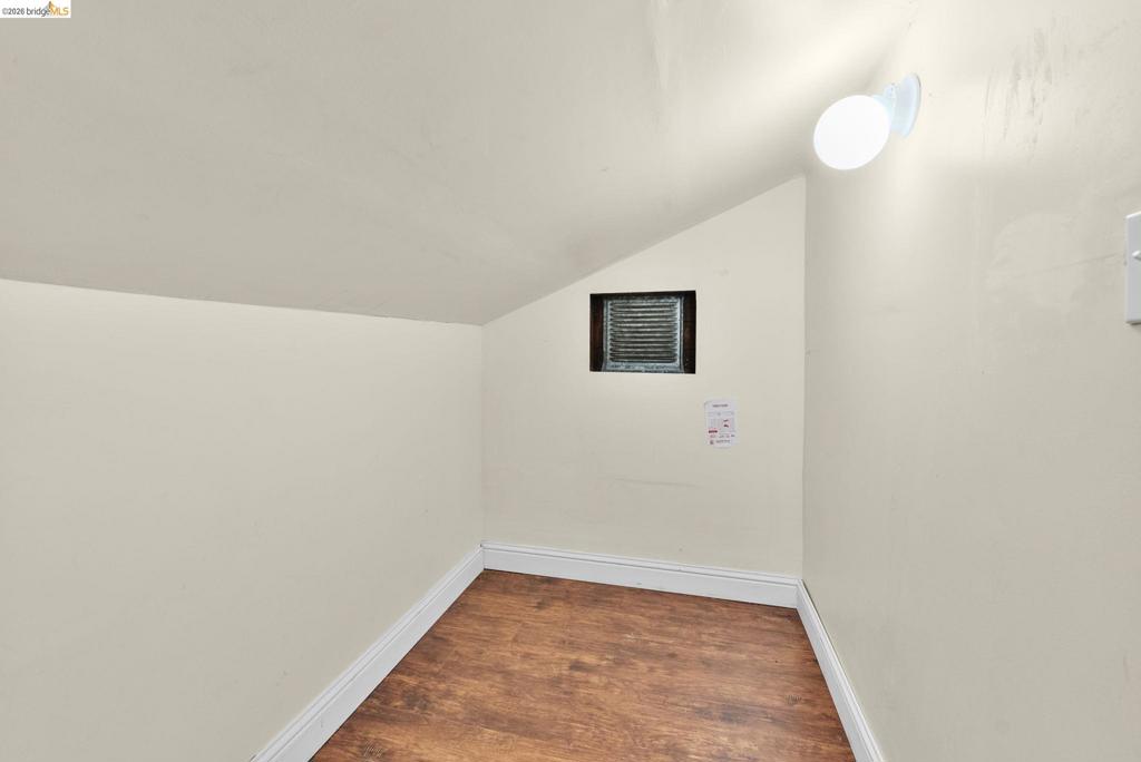 3275 Hyde Property Photo 36