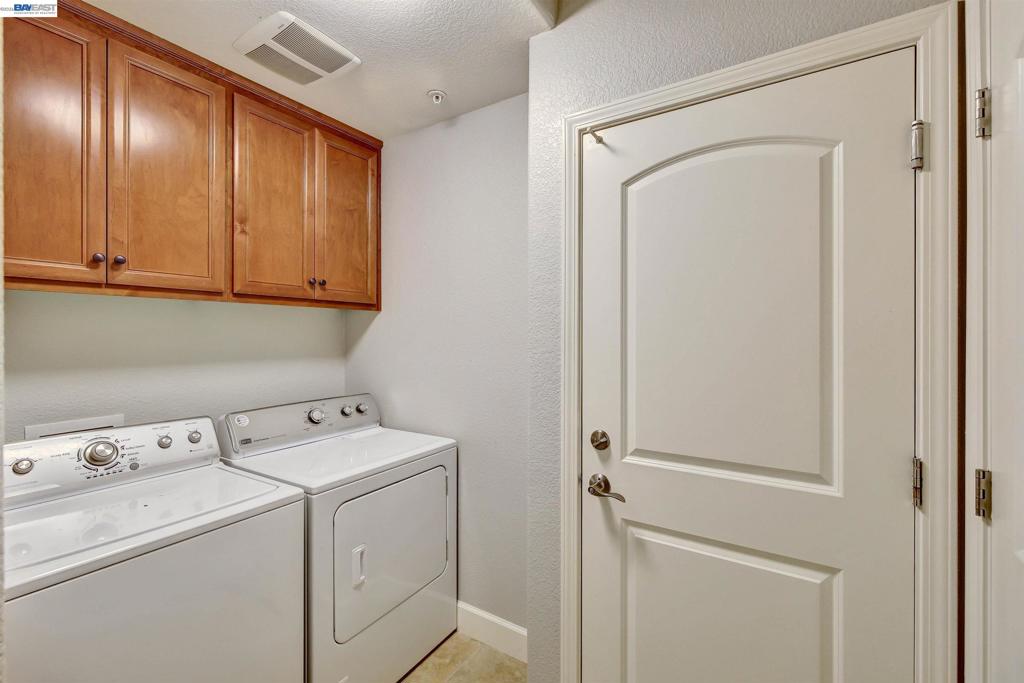 538 Selby Ln Property Photo 20
