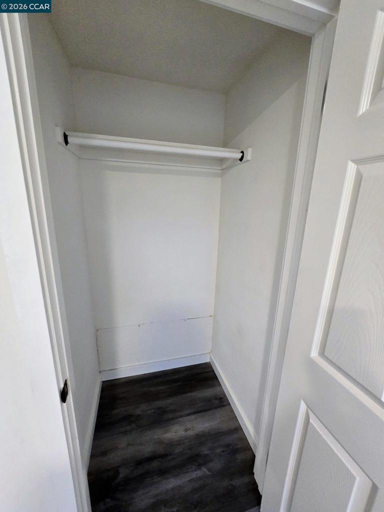 901 Pine St Property Photo 9