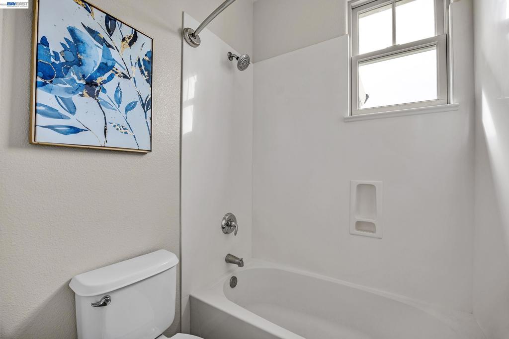 380 Tucker Ave Property Photo 32
