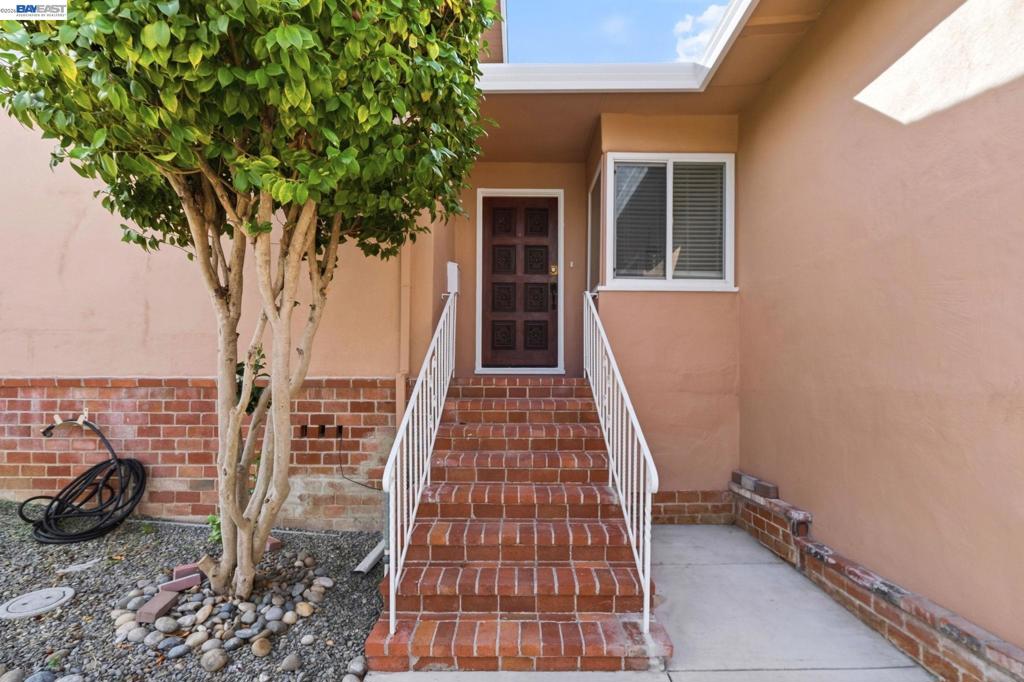 3443 Brookdale Blvd Property Photo 4