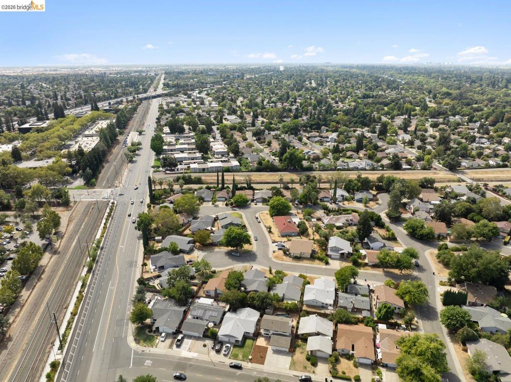 9339 Mira Del Rio Dr Property Photo 24