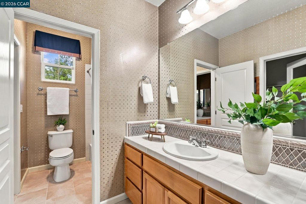 3000 Enfield Street Property Photo 14