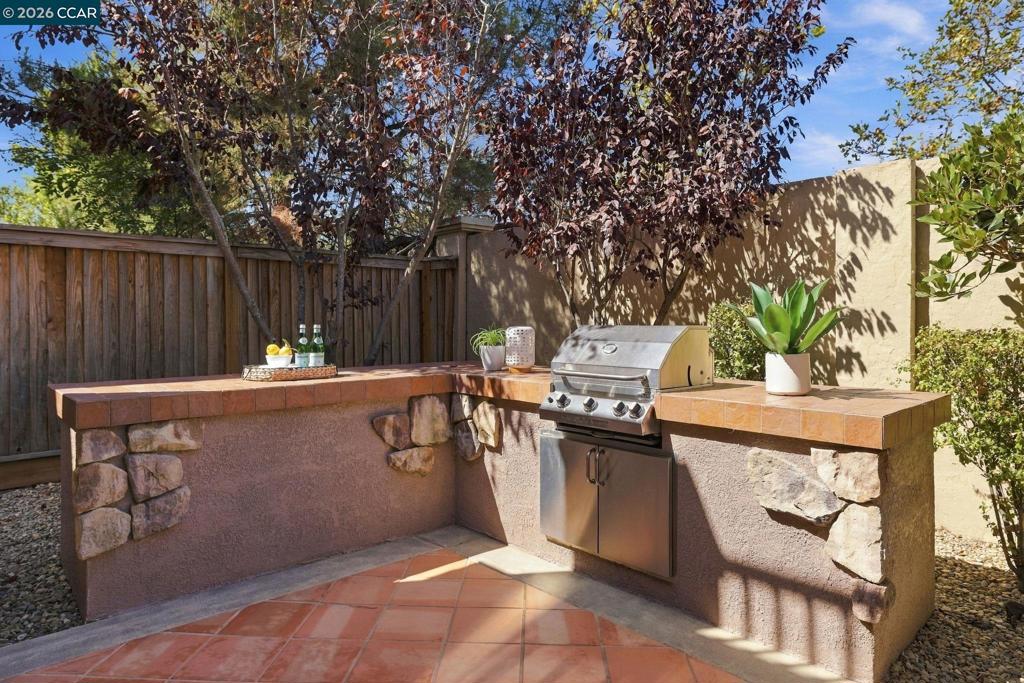 3000 Enfield Street Property Photo 18