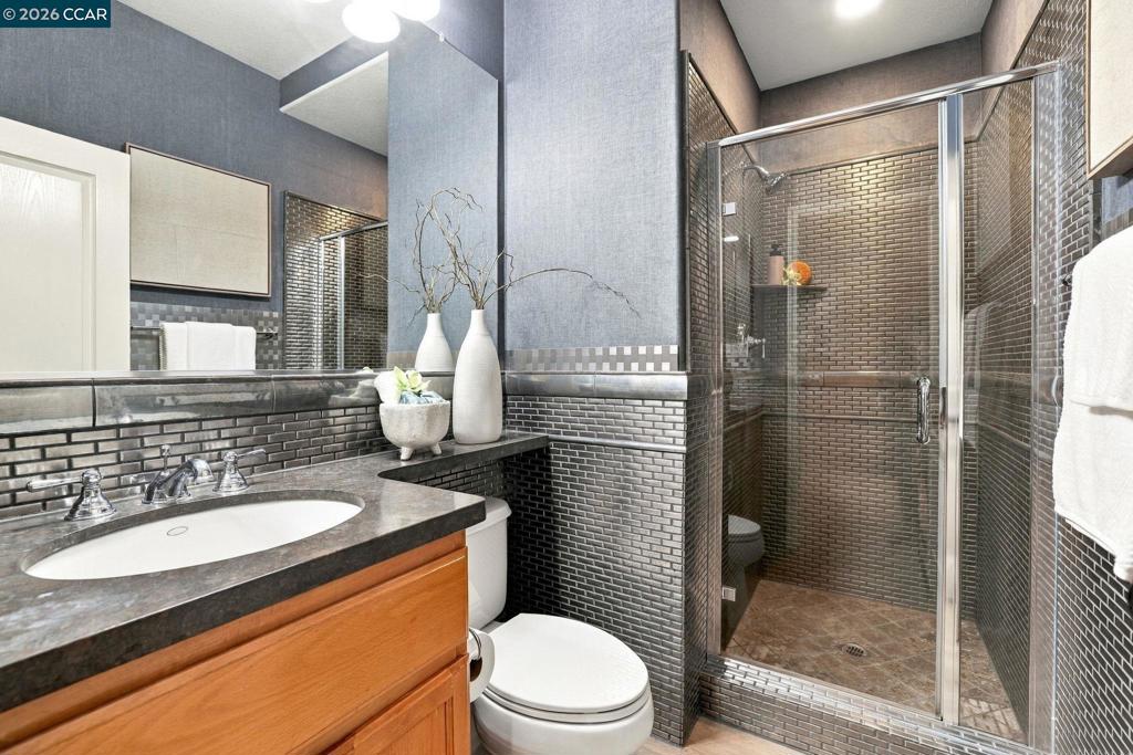 3000 Enfield Street Property Photo 28
